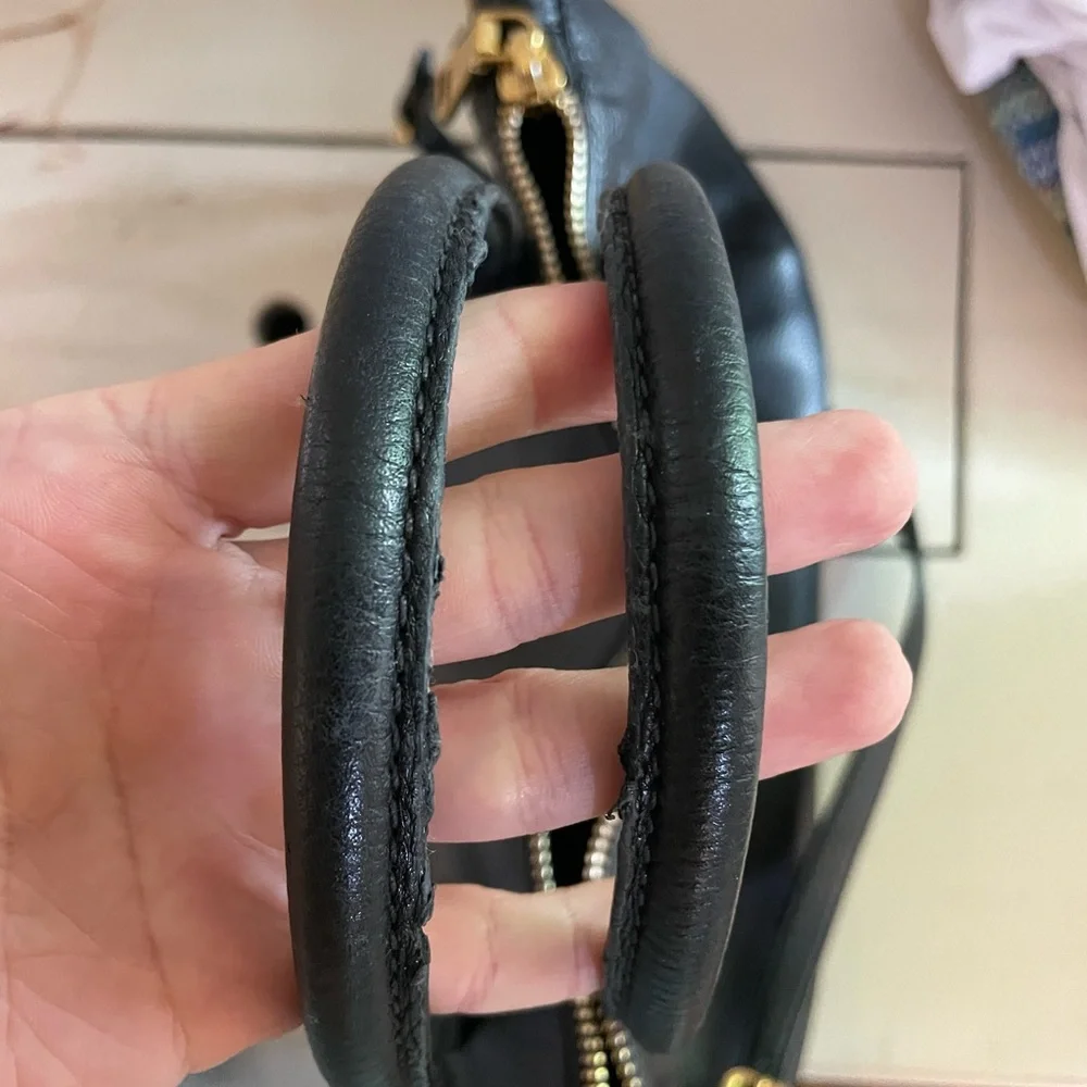 PRADA HANDBAG - Picture 4 of 5